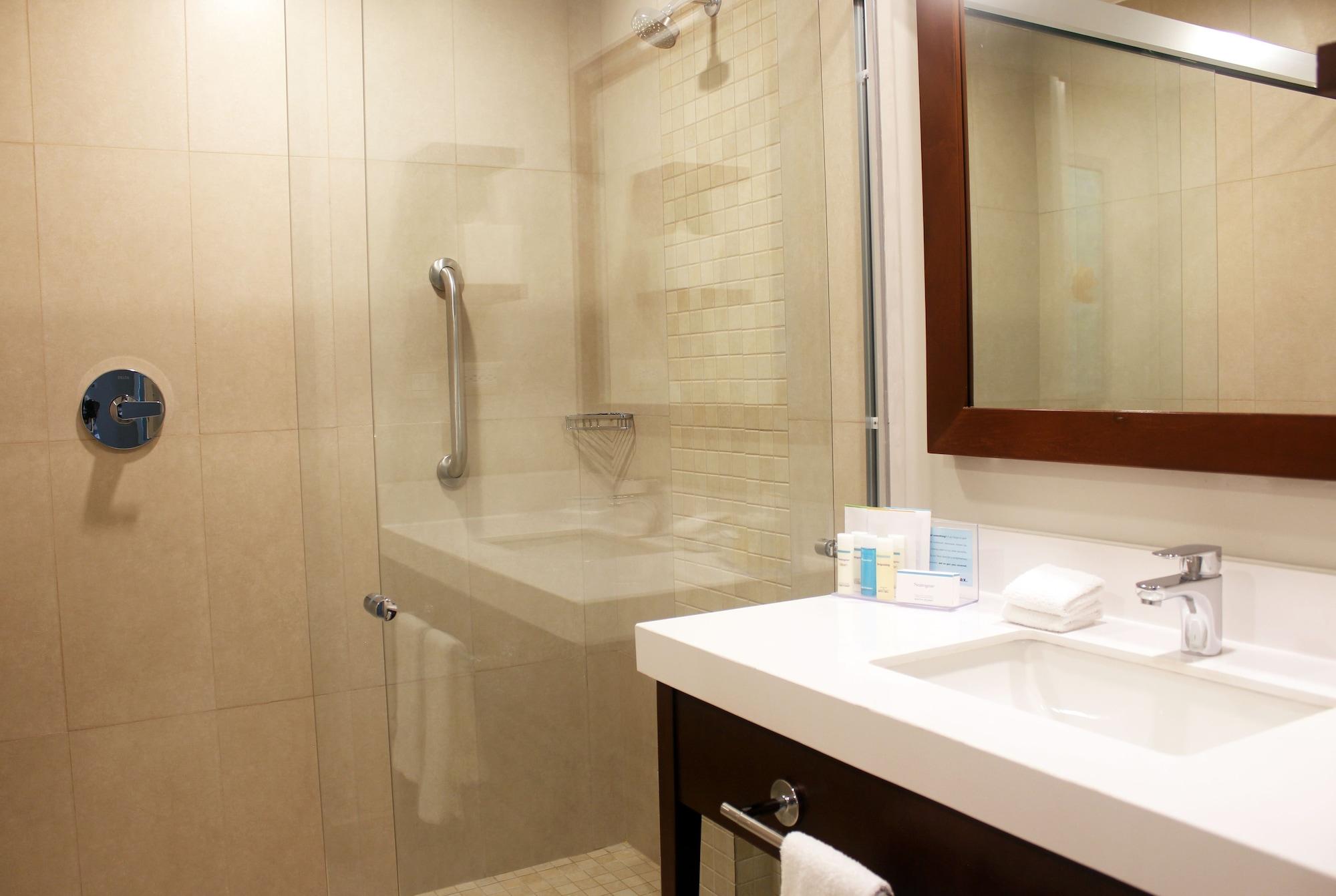 Hampton Inn By Hilton מרידה מראה חיצוני תמונה