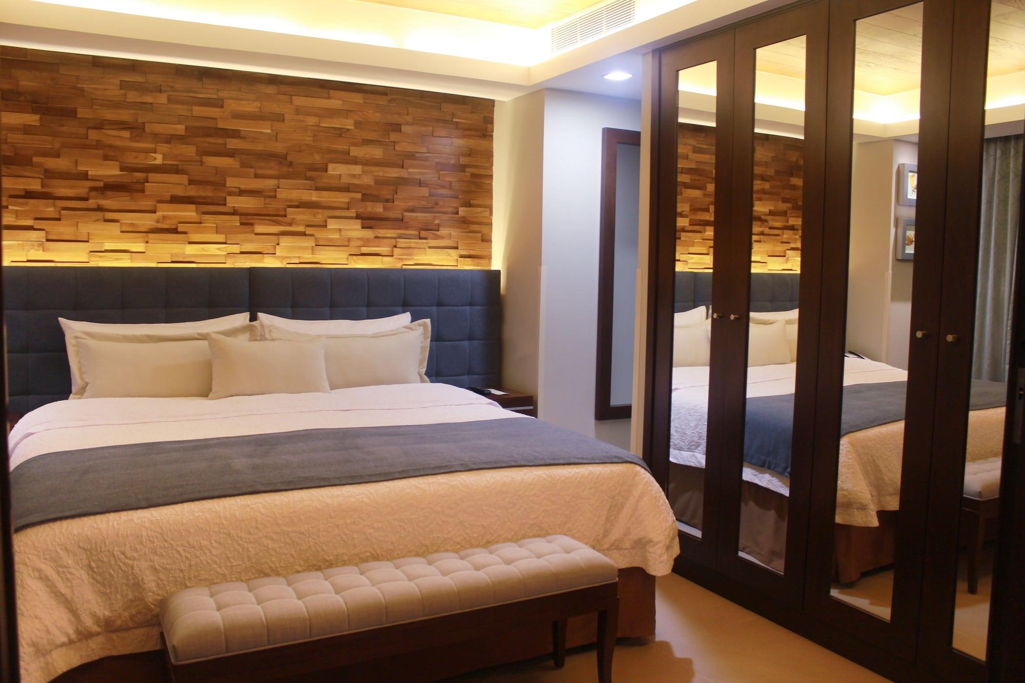 Hampton Inn By Hilton מרידה מראה חיצוני תמונה