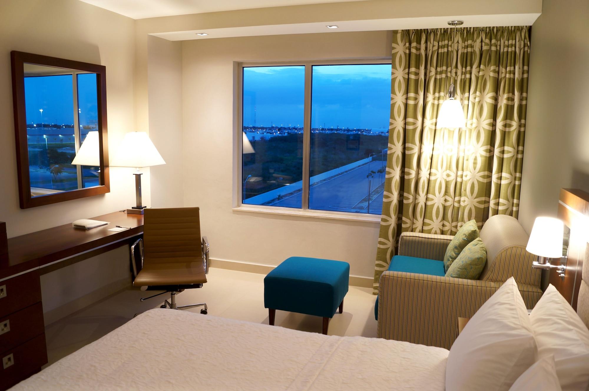 Hampton Inn By Hilton מרידה מראה חיצוני תמונה
