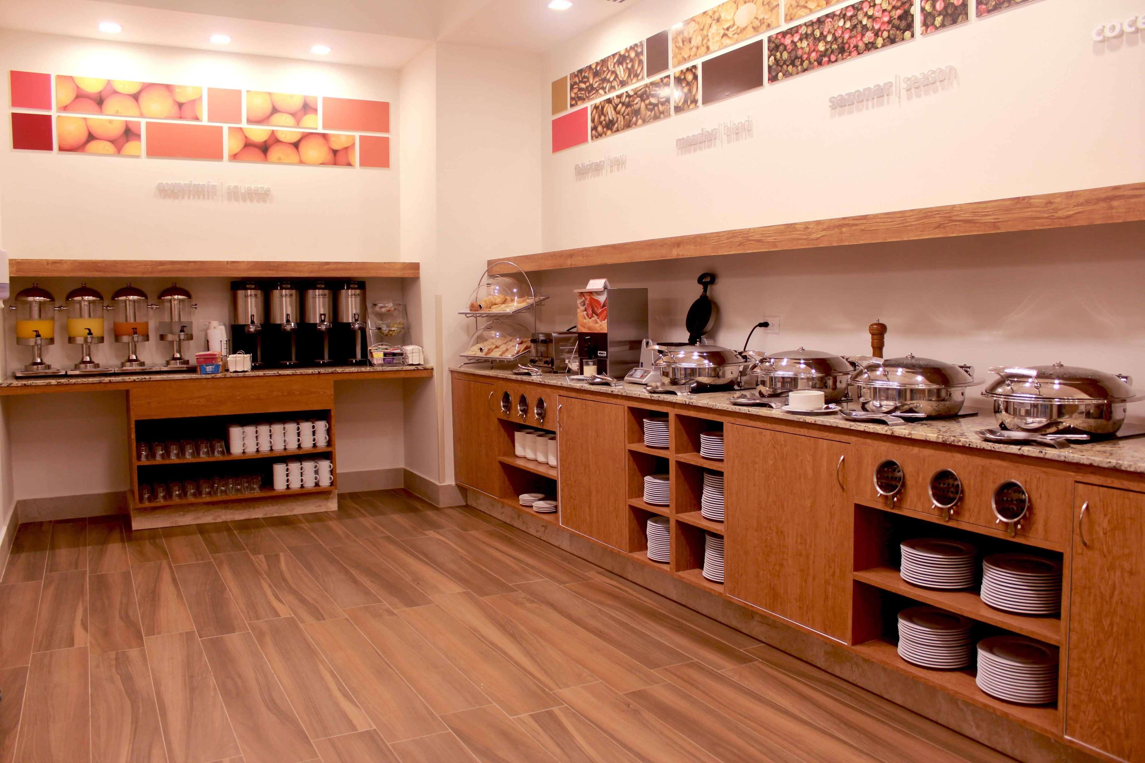 Hampton Inn By Hilton מרידה מראה חיצוני תמונה