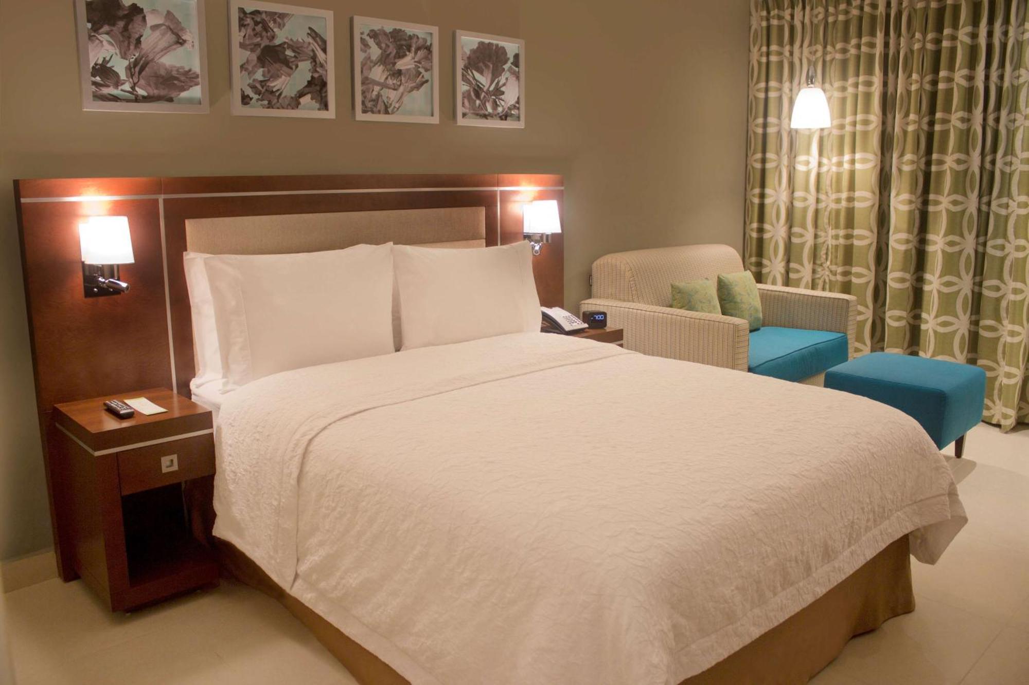 Hampton Inn By Hilton מרידה מראה חיצוני תמונה