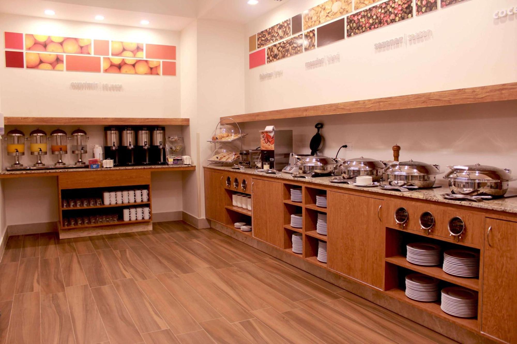 Hampton Inn By Hilton מרידה מראה חיצוני תמונה
