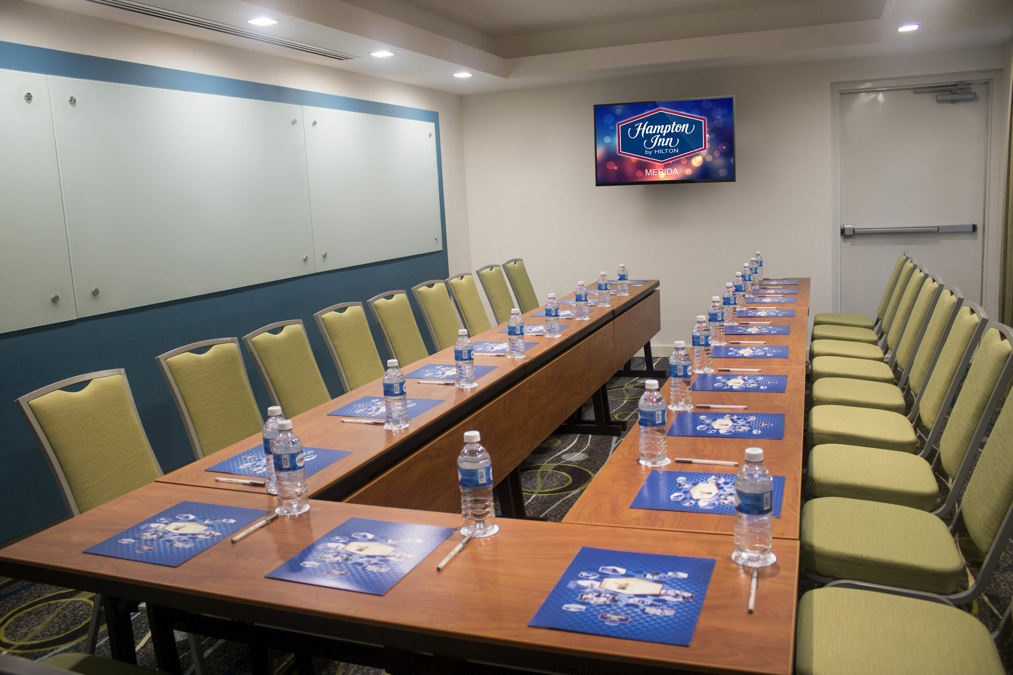 Hampton Inn By Hilton מרידה מראה חיצוני תמונה